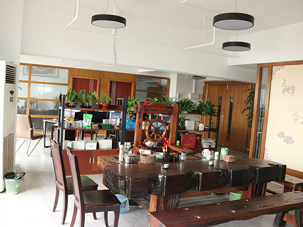 潤東方環(huán)?？照{(diào)銷售部會客室