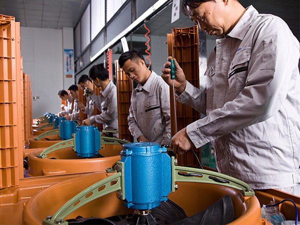 潤(rùn)東方環(huán)?？照{(diào)廠家生產(chǎn)車間