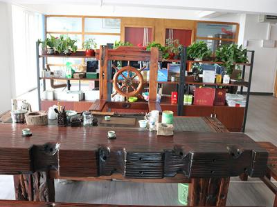 潤東方環(huán)?？照{(diào)公司辦公室