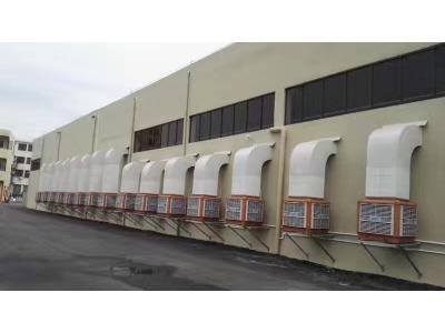 柬埔寨客戶在潤東方廠家訂購98臺環(huán)?？照{(diào)冷風(fēng)機